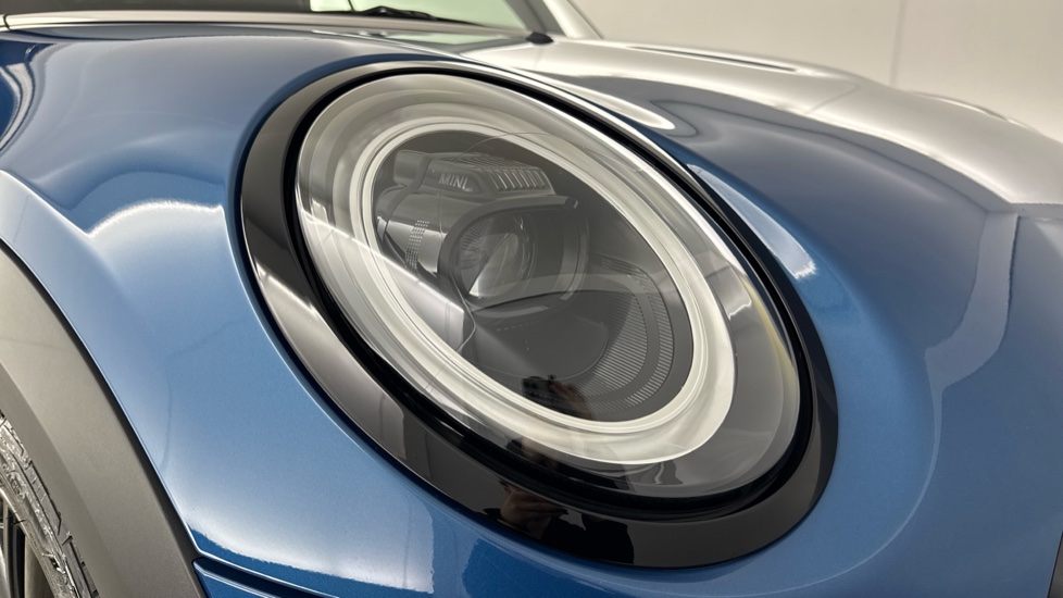 MINI Convertible 1.5 Cooper Sport 2dr Auto Petrol Convertible - Image 23