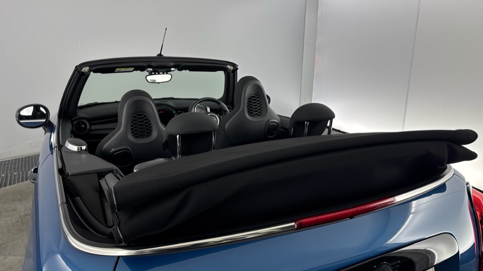 MINI Convertible 1.5 Cooper Sport 2dr Auto Petrol Convertible - Image 25