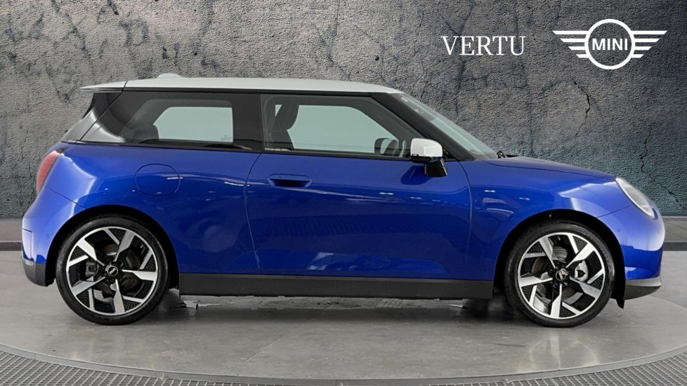MINI Cooper 135kW E Exclusive [Level 1] 41kWh 3dr Auto Electric Hatchback - Image 3