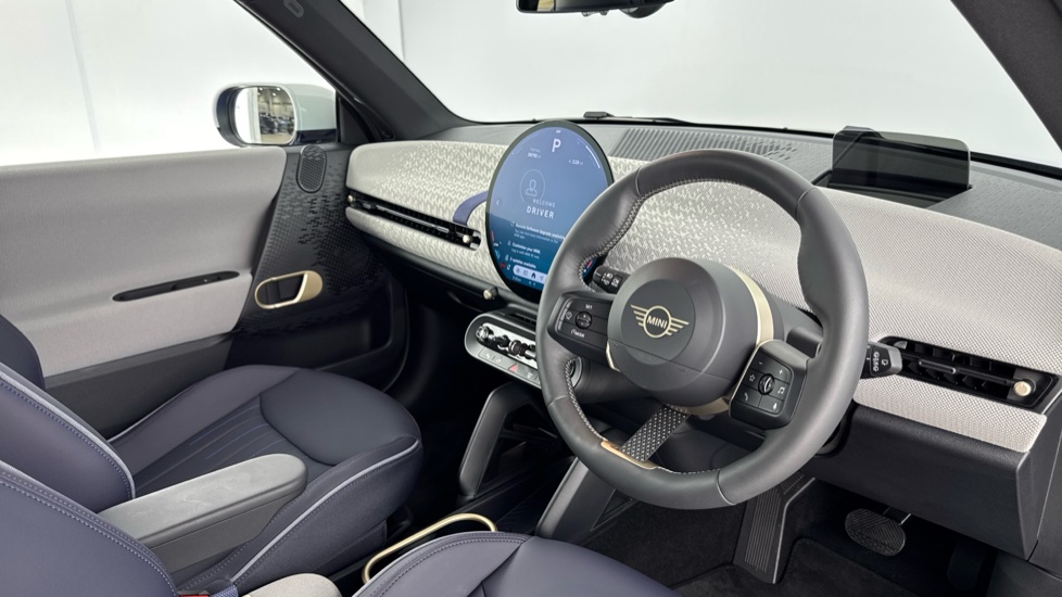 MINI Cooper 135kW E Exclusive [Level 1] 41kWh 3dr Auto Electric Hatchback - Image 6