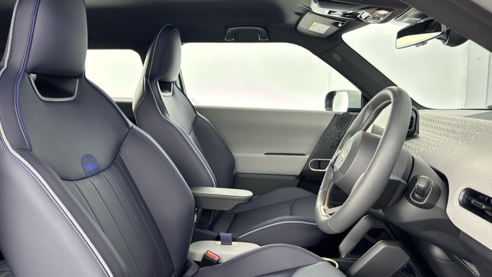MINI Cooper 135kW E Exclusive [Level 1] 41kWh 3dr Auto Electric Hatchback - Image 11