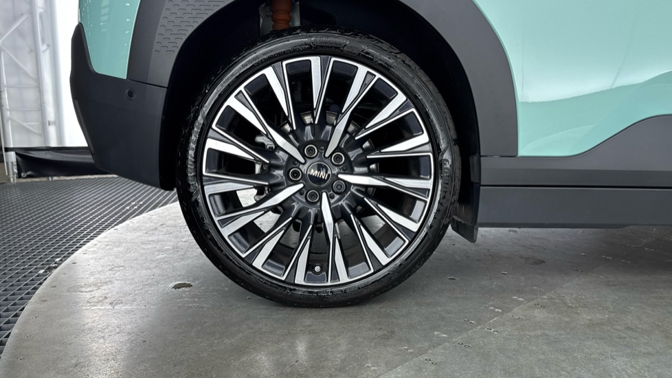 MINI Aceman 135kW E Exclusive [Level 2] 43kWh 5dr Auto Electric Hatchback - Image 27