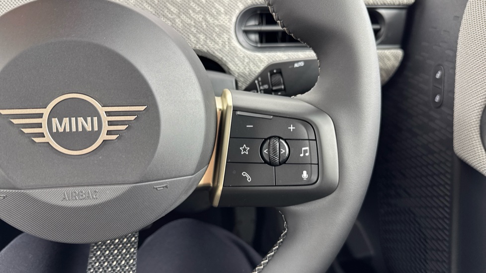 MINI Cooper 2.0 C Exclusive [Level 3] 2dr Auto Petrol Convertible - Image 18