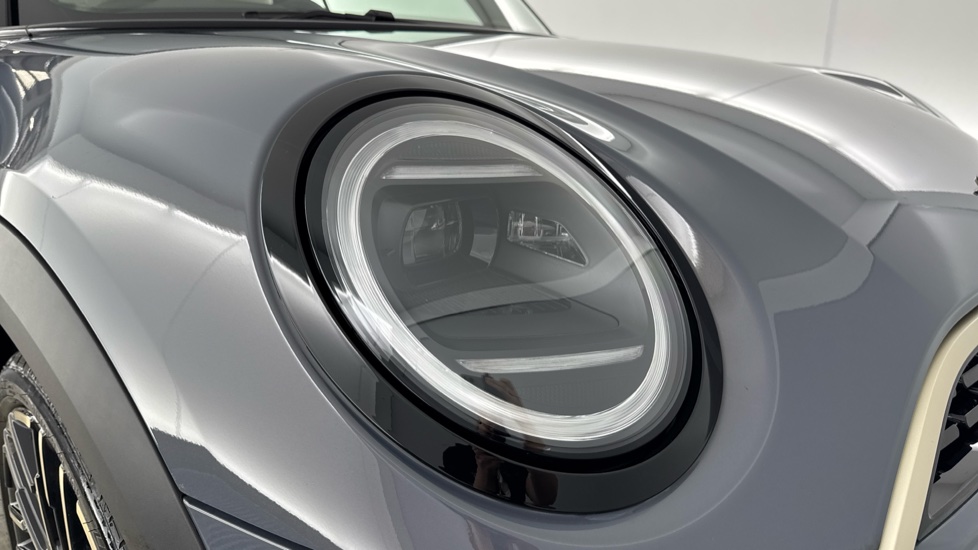 MINI Cooper 2.0 C Exclusive [Level 3] 2dr Auto Petrol Convertible - Image 23