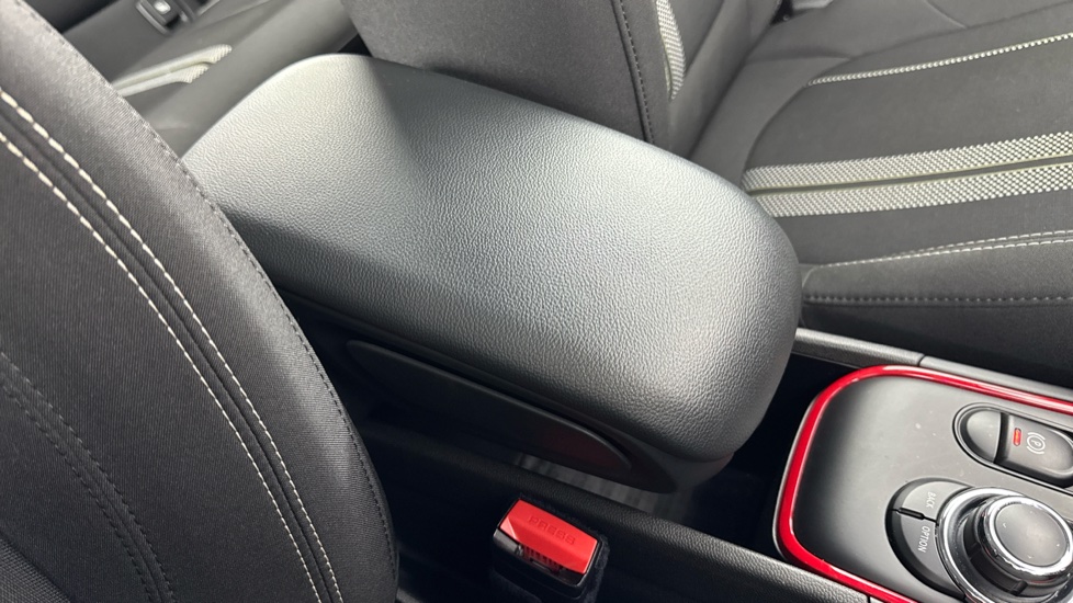 MINI Countryman 1.5 Cooper Sport 5dr Petrol Hatchback - Image 38