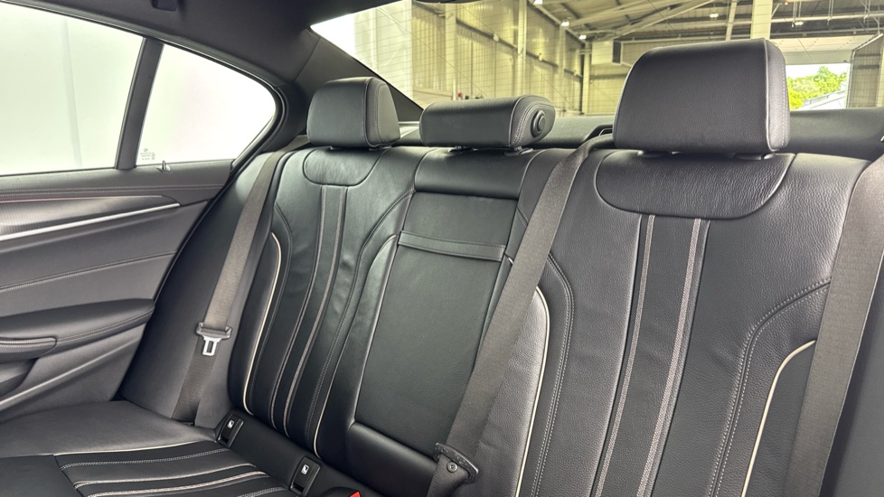BMW 5 Series 520d xDrive MHT M Sport 4dr Step Auto Diesel Saloon - Image 13