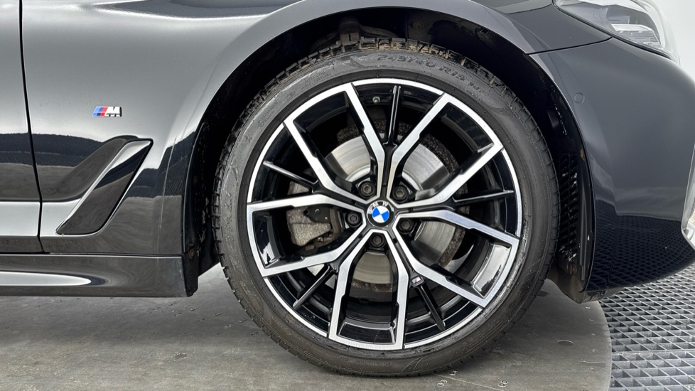 BMW 5 Series 520d xDrive MHT M Sport 4dr Step Auto Diesel Saloon - Image 15