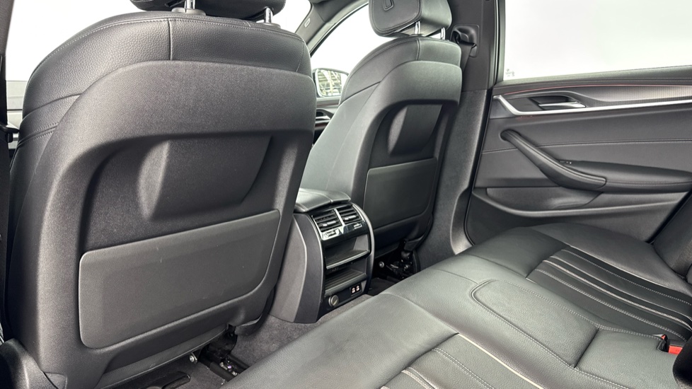 BMW 5 Series 520d xDrive MHT M Sport 4dr Step Auto Diesel Saloon - Image 36