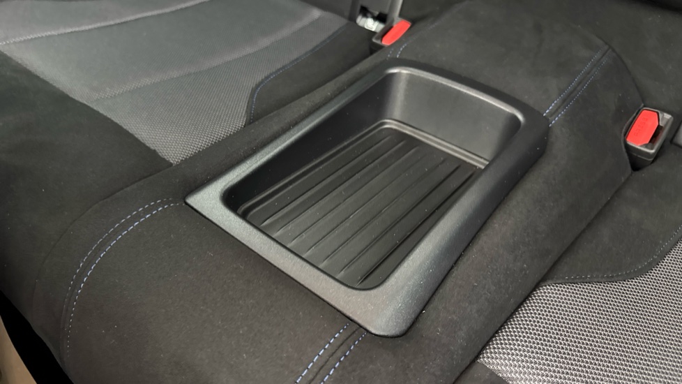 BMW 2 Series 220i M Sport 2dr Step Auto [Pro Pack] Petrol Coupe - Image 48