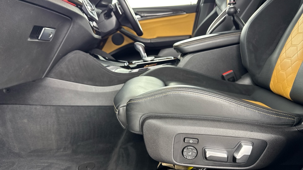 BMW X4 M xDrive X4 M Competition 5dr Step Auto Petrol Estate - Image 35