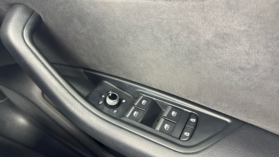Audi A4 35 TDI Black Edition 5dr S Tronic Diesel Estate - Image 51
