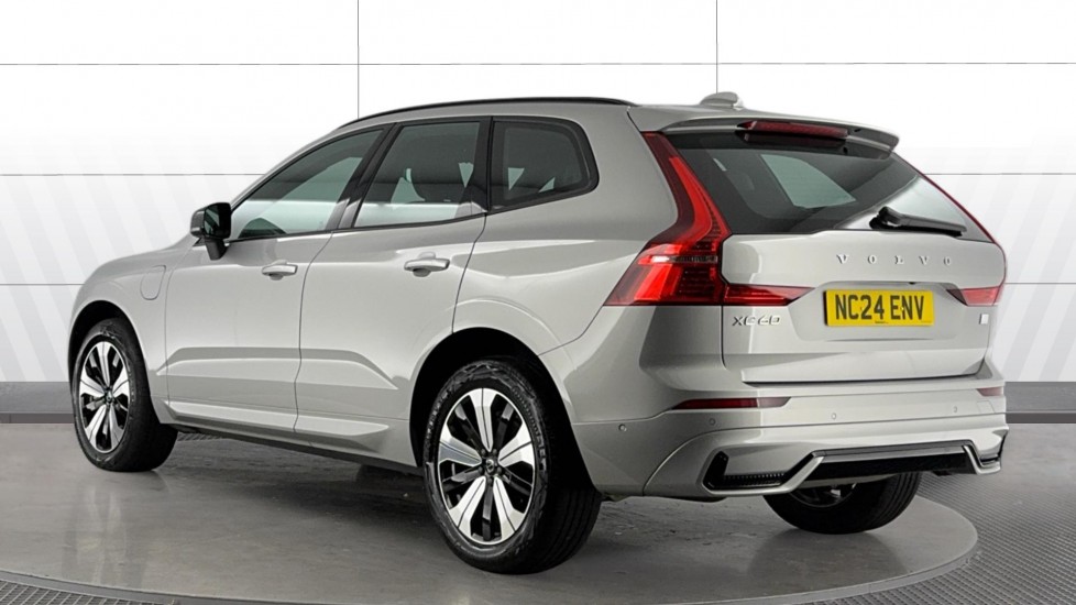 Volvo XC60 2.0 T6 [350] RC PHEV Plus Dark 5dr AWD Geartronic Estate - Image 2