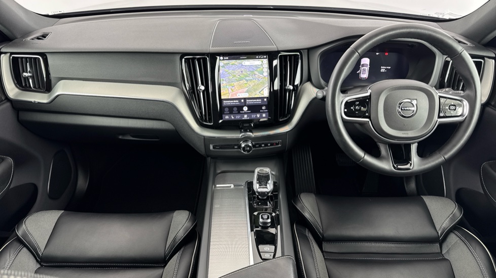 Volvo XC60 2.0 T6 [350] RC PHEV Plus Dark 5dr AWD Geartronic Estate - Image 4