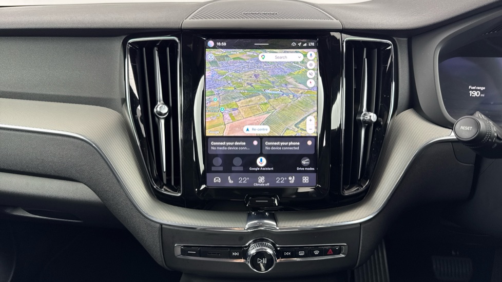 Volvo XC60 2.0 T6 [350] RC PHEV Plus Dark 5dr AWD Geartronic Estate - Image 8