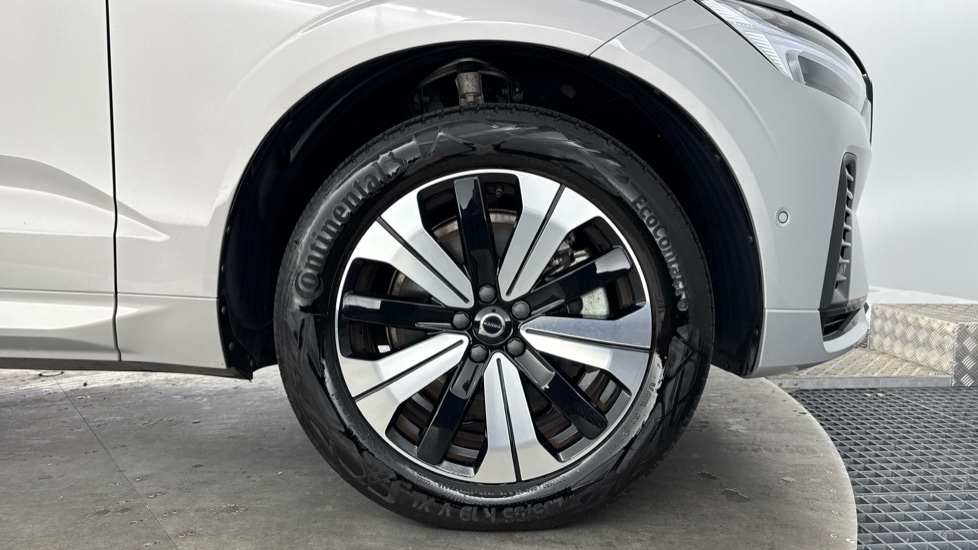 Volvo XC60 2.0 T6 [350] RC PHEV Plus Dark 5dr AWD Geartronic Estate - Image 14
