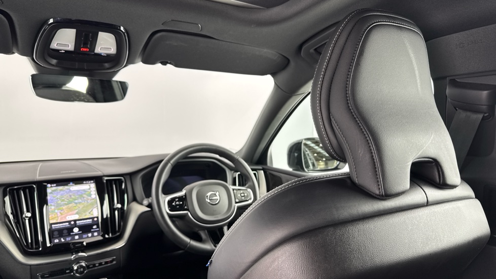 Volvo XC60 2.0 T6 [350] RC PHEV Plus Dark 5dr AWD Geartronic Estate - Image 42
