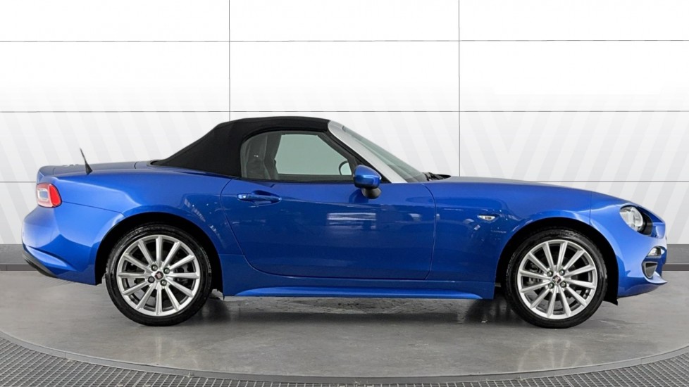 Fiat 124 Spider 1.4 Multiair Lusso Plus 2dr Petrol Convertible - Image 3