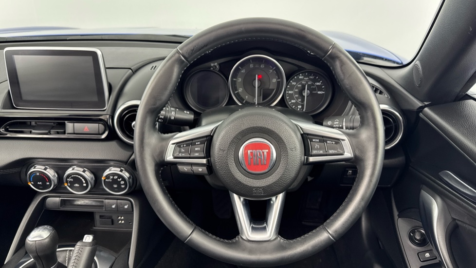 Fiat 124 Spider 1.4 Multiair Lusso Plus 2dr Petrol Convertible - Image 5