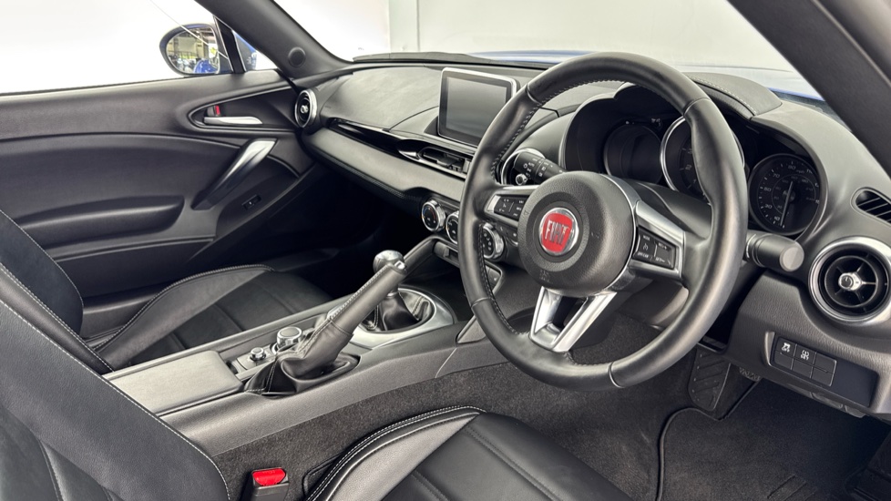 Fiat 124 Spider 1.4 Multiair Lusso Plus 2dr Petrol Convertible - Image 6