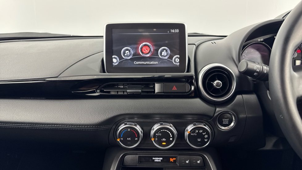 Fiat 124 Spider 1.4 Multiair Lusso Plus 2dr Petrol Convertible - Image 8