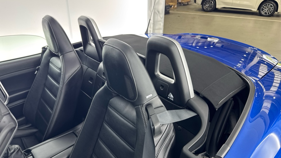 Fiat 124 Spider 1.4 Multiair Lusso Plus 2dr Petrol Convertible - Image 12