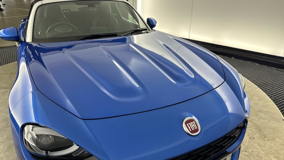 Fiat 124 Spider 1.4 Multiair Lusso Plus 2dr Petrol Convertible - Image 32