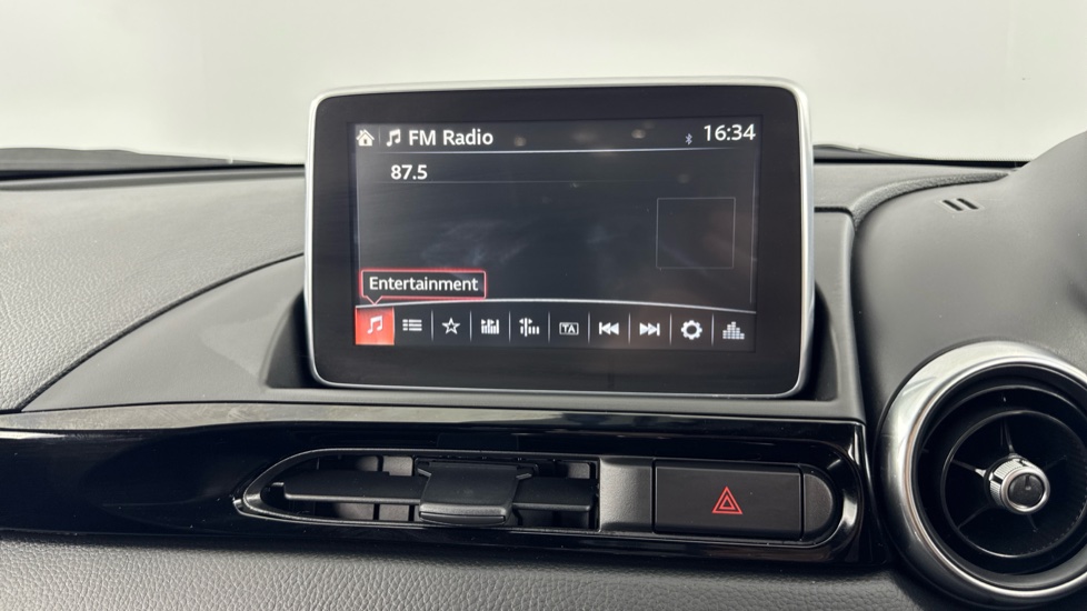 Fiat 124 Spider 1.4 Multiair Lusso Plus 2dr Petrol Convertible - Image 45