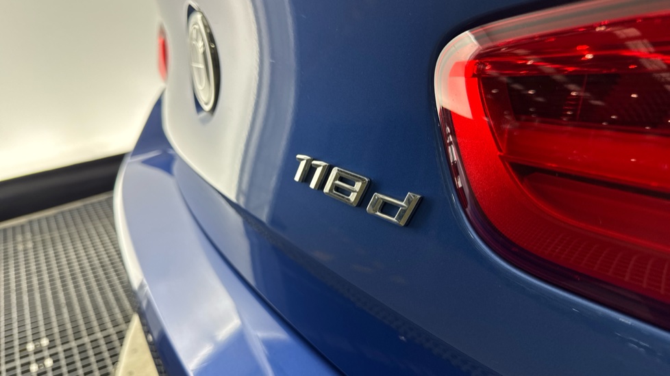 BMW 1 Series 118d M Sport 3dr [Nav/Servotronic] Step Auto Diesel Hatchback - Image 24