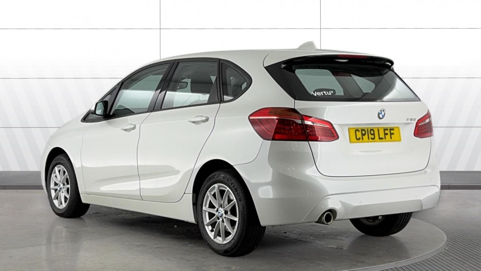 BMW 2 Series 218i SE 5dr Petrol Hatchback - Image 2