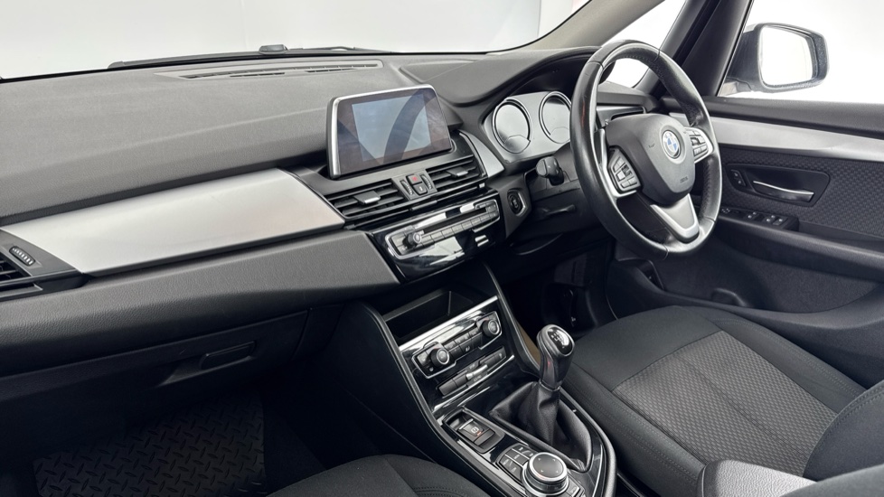 BMW 2 Series 218i SE 5dr Petrol Hatchback - Image 7