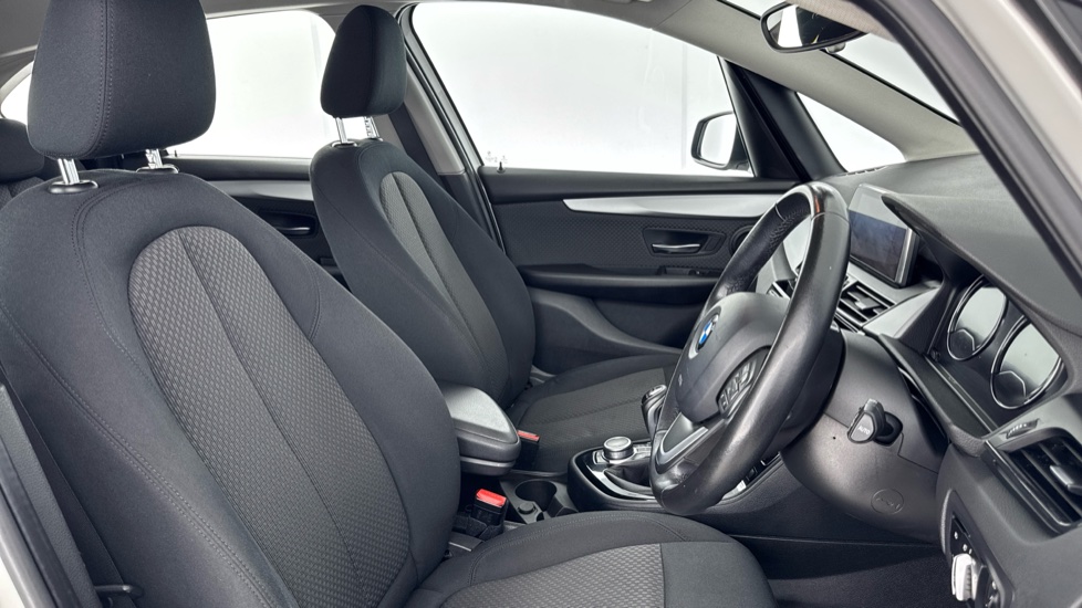 BMW 2 Series 218i SE 5dr Petrol Hatchback - Image 11