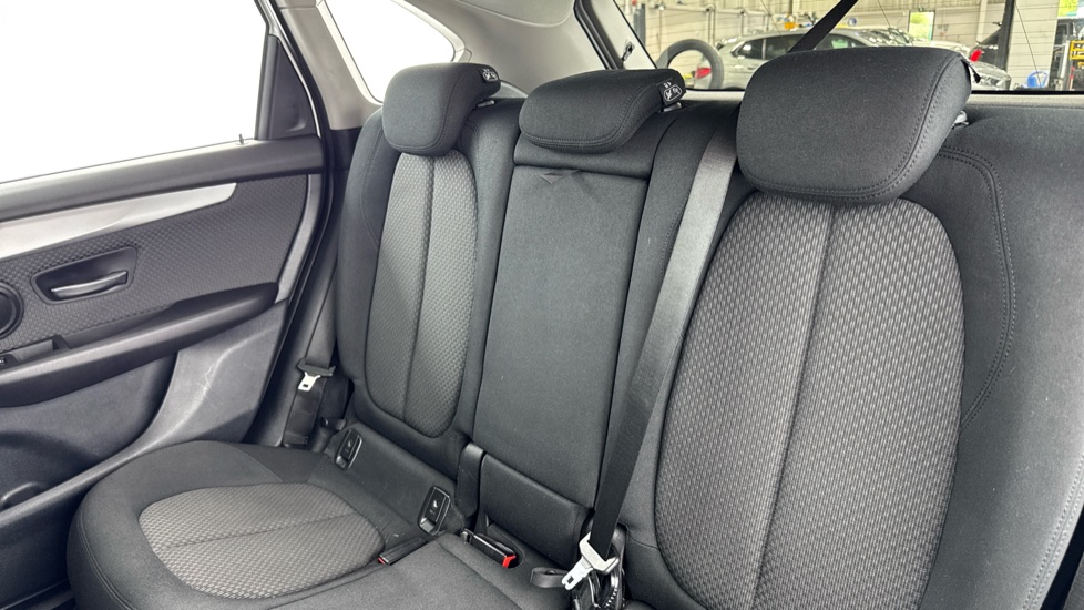 BMW 2 Series 218i SE 5dr Petrol Hatchback - Image 12