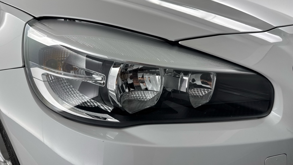 BMW 2 Series 218i SE 5dr Petrol Hatchback - Image 23
