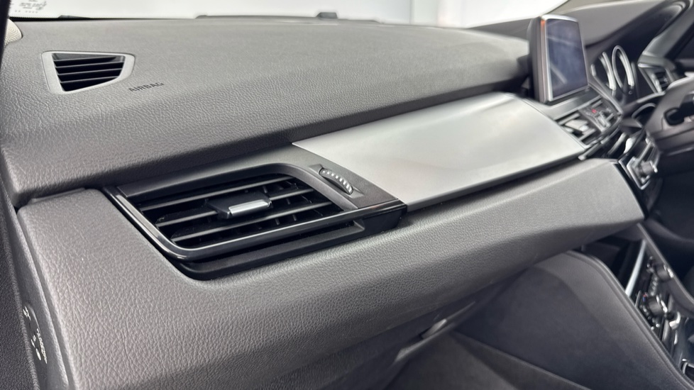 BMW 2 Series 218i SE 5dr Petrol Hatchback - Image 30