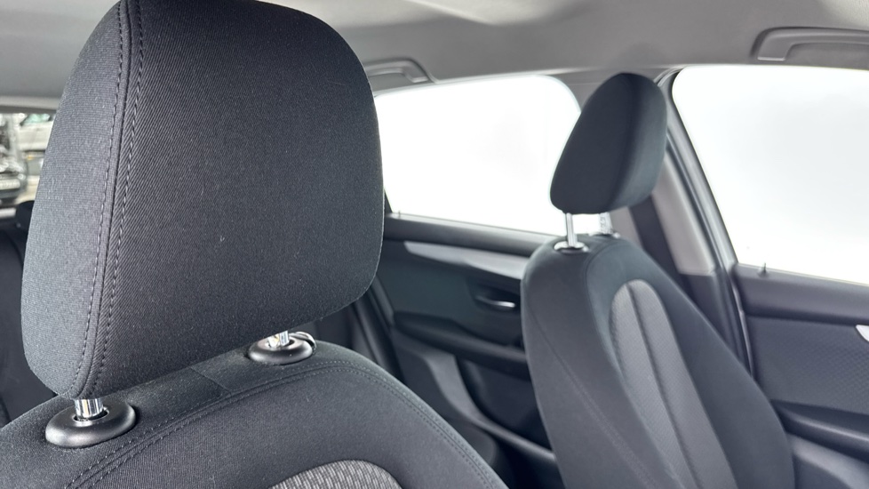 BMW 2 Series 218i SE 5dr Petrol Hatchback - Image 39