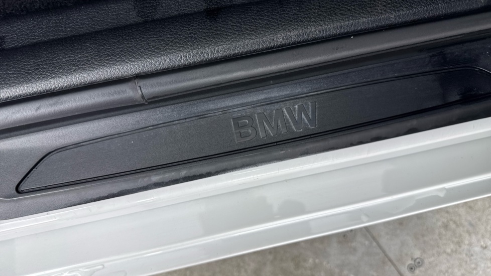 BMW 2 Series 218i SE 5dr Petrol Hatchback - Image 40