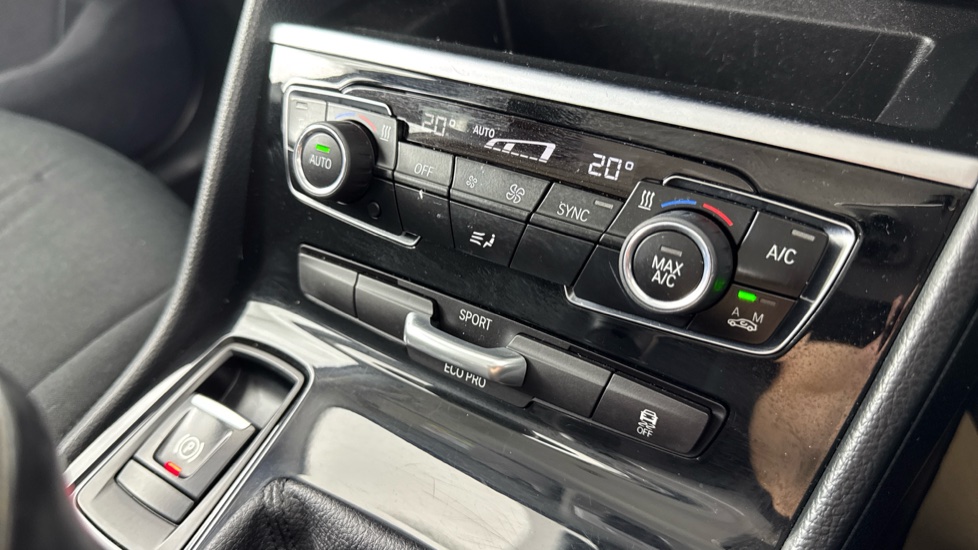 BMW 2 Series 218i SE 5dr Petrol Hatchback - Image 45