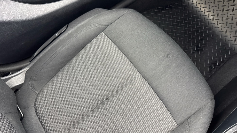 BMW 2 Series 218i SE 5dr Petrol Hatchback - Image 48