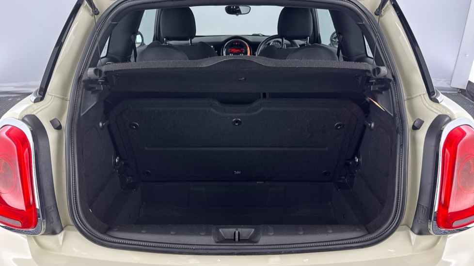 MINI Hatchback 1.5 Cooper 3dr Auto Petrol Hatchback - Image 13