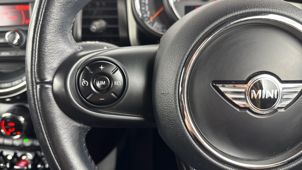 MINI Hatchback 1.5 Cooper 3dr Auto Petrol Hatchback - Image 17