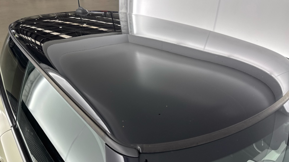 MINI Hatchback 1.5 Cooper 3dr Auto Petrol Hatchback - Image 21