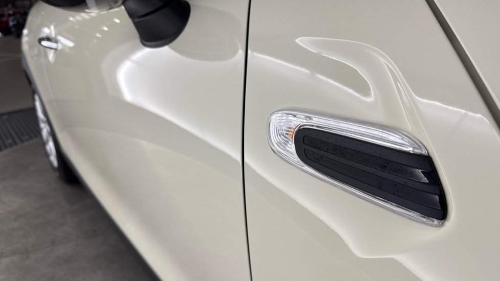 MINI Hatchback 1.5 Cooper 3dr Auto Petrol Hatchback - Image 29