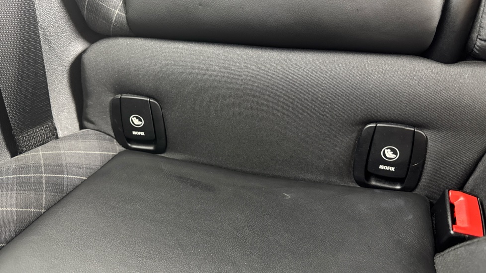 MINI Hatchback 1.5 Cooper 3dr Auto Petrol Hatchback - Image 36