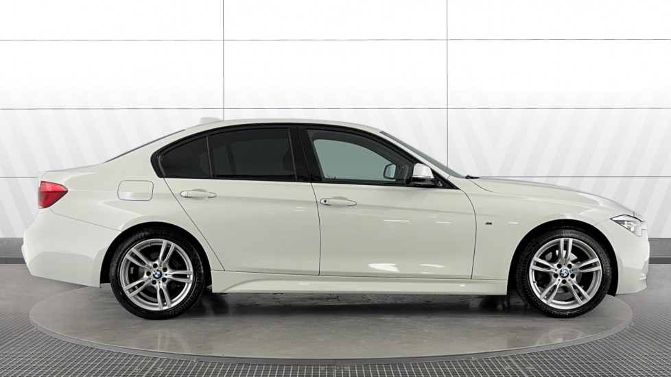 BMW 3 Series 320d M Sport 4dr Step Auto Diesel Saloon - Image 3