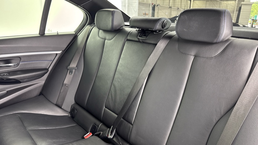 BMW 3 Series 320d M Sport 4dr Step Auto Diesel Saloon - Image 12