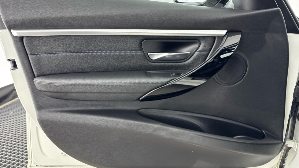BMW 3 Series 320d M Sport 4dr Step Auto Diesel Saloon - Image 35