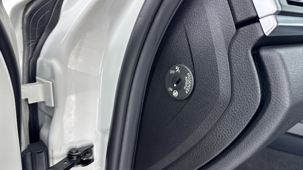 BMW 3 Series 320d M Sport 4dr Step Auto Diesel Saloon - Image 36
