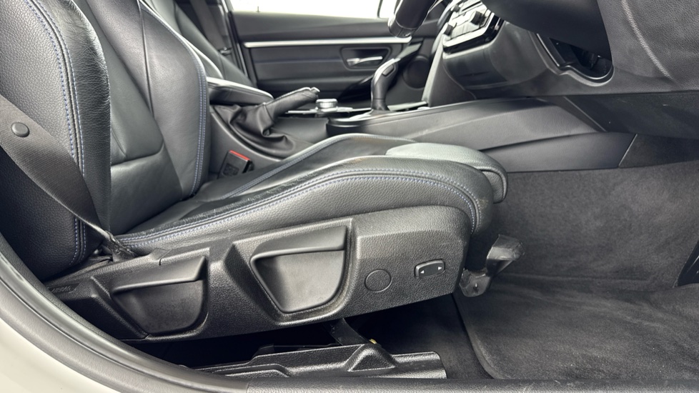 BMW 3 Series 320d M Sport 4dr Step Auto Diesel Saloon - Image 44