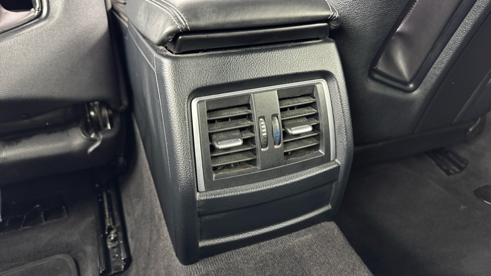 BMW M4 2dr DCT [Competition Pack] Petrol Coupe - Image 38