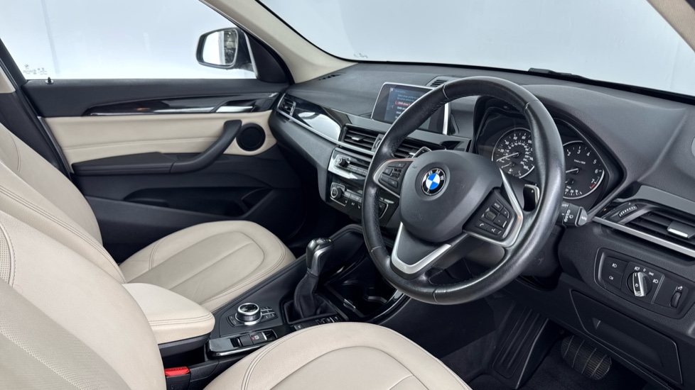 BMW X1 xDrive 20i xLine 5dr Step Auto Petrol Estate - Image 6